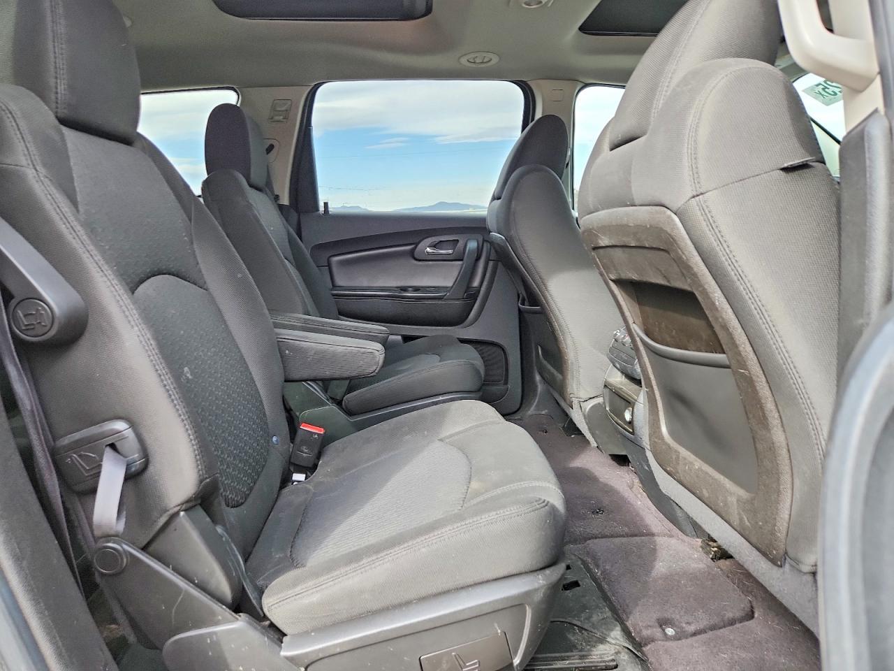 2011 CHEVROLET TRAVERSE