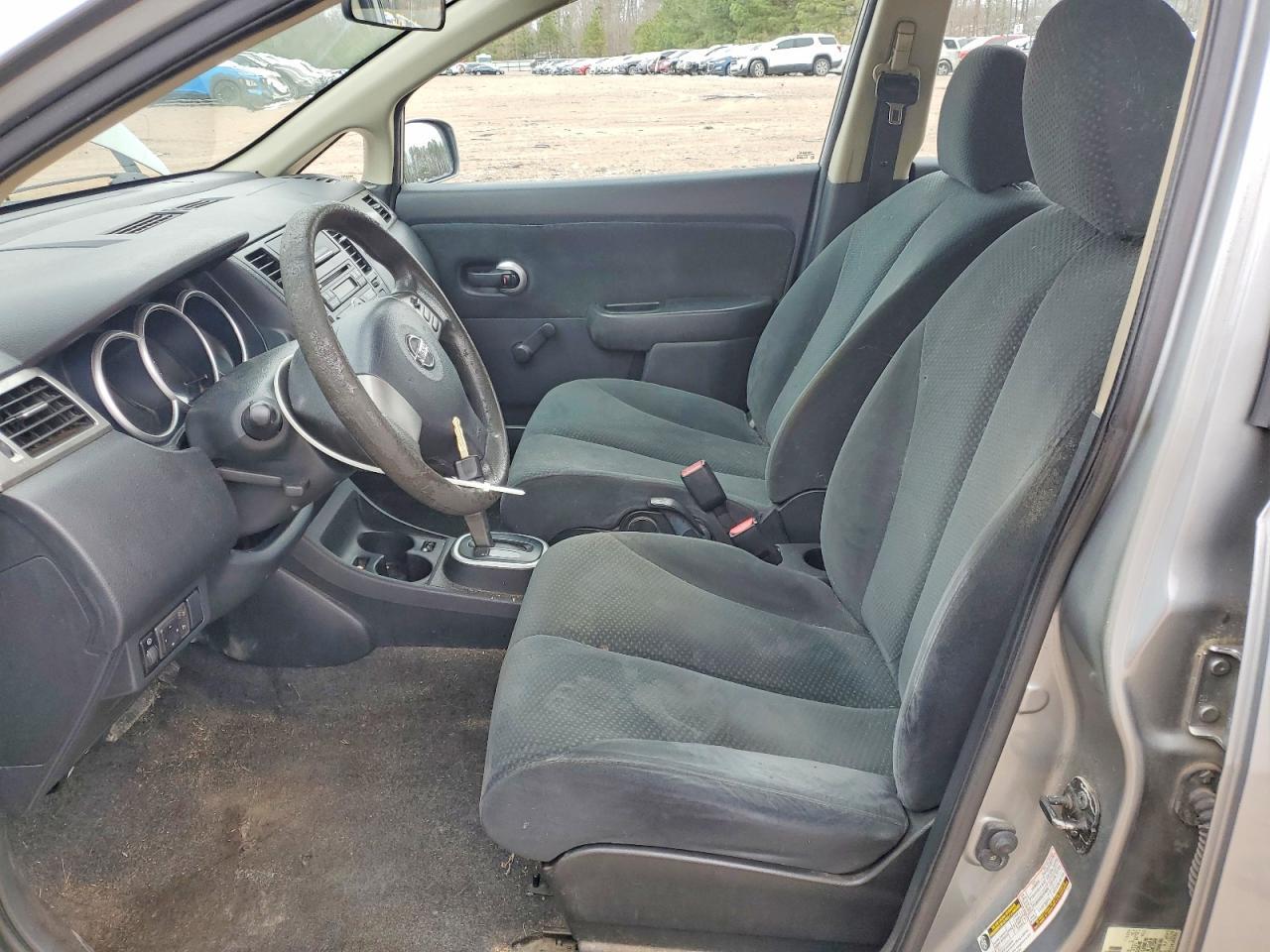 2010 NISSAN VERSA