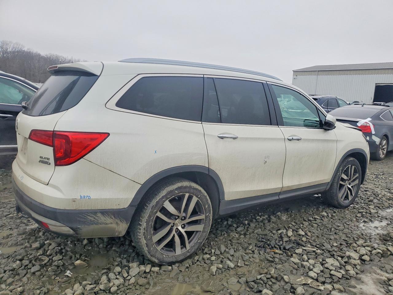 2018 HONDA PILOT