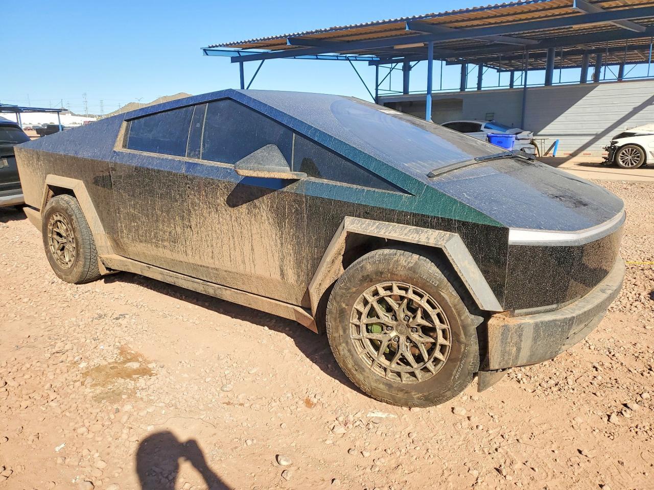 2024 TESLA Cybertruck