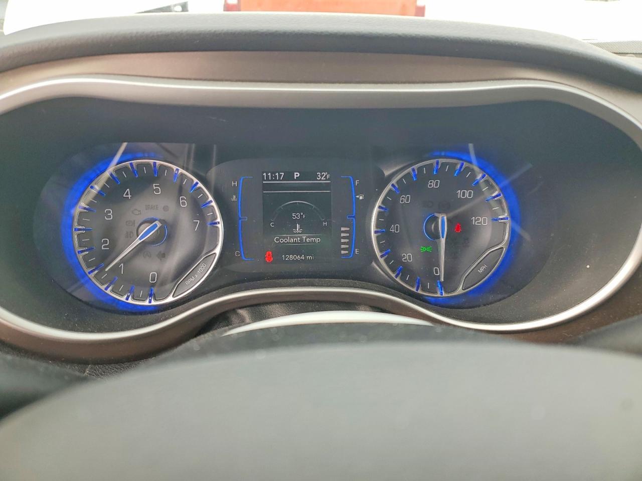 2020 CHRYSLER Voyager