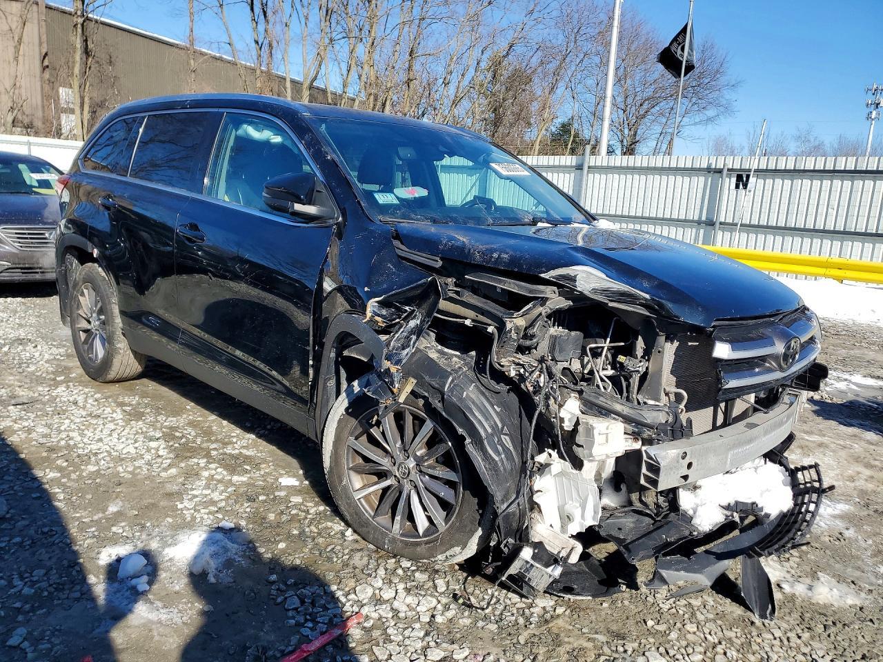 2019 TOYOTA HIGHLANDER