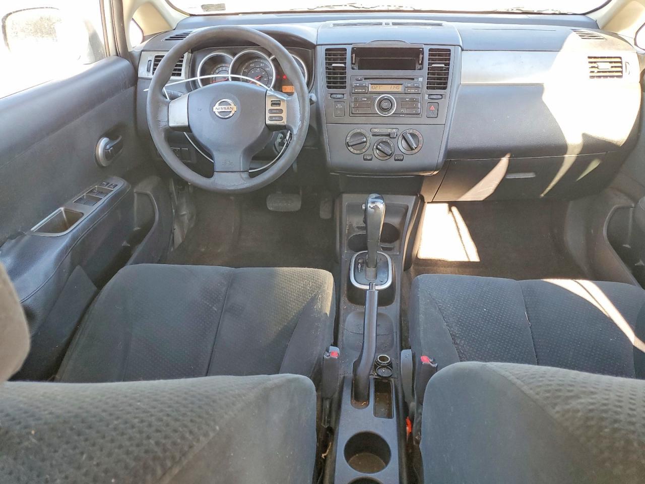 2010 NISSAN VERSA