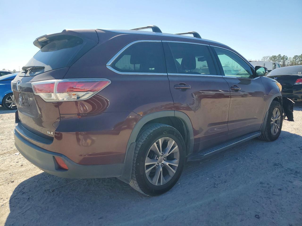 2014 TOYOTA HIGHLANDER