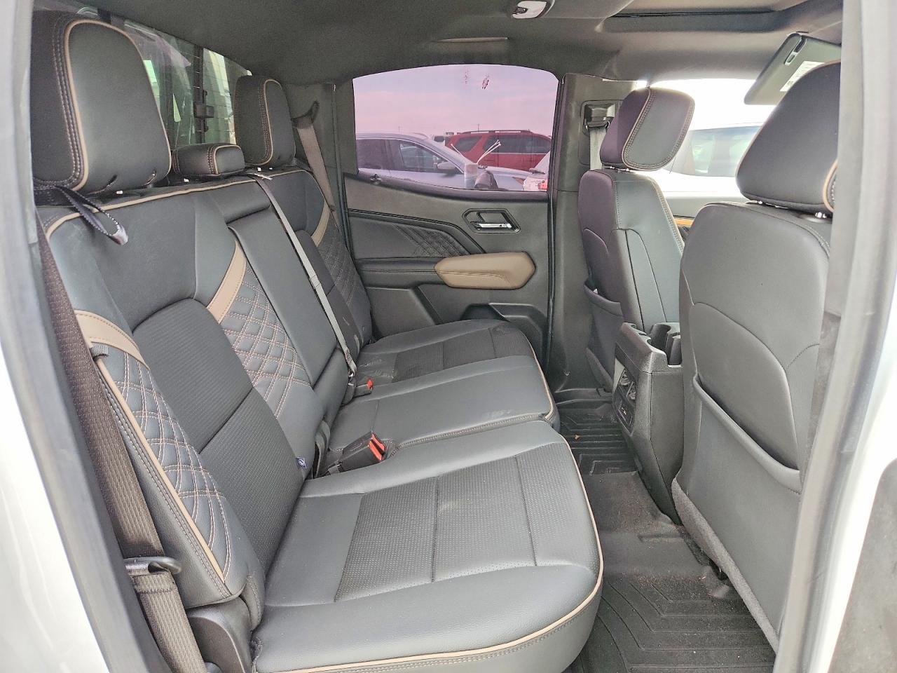 2024 GMC CANYON