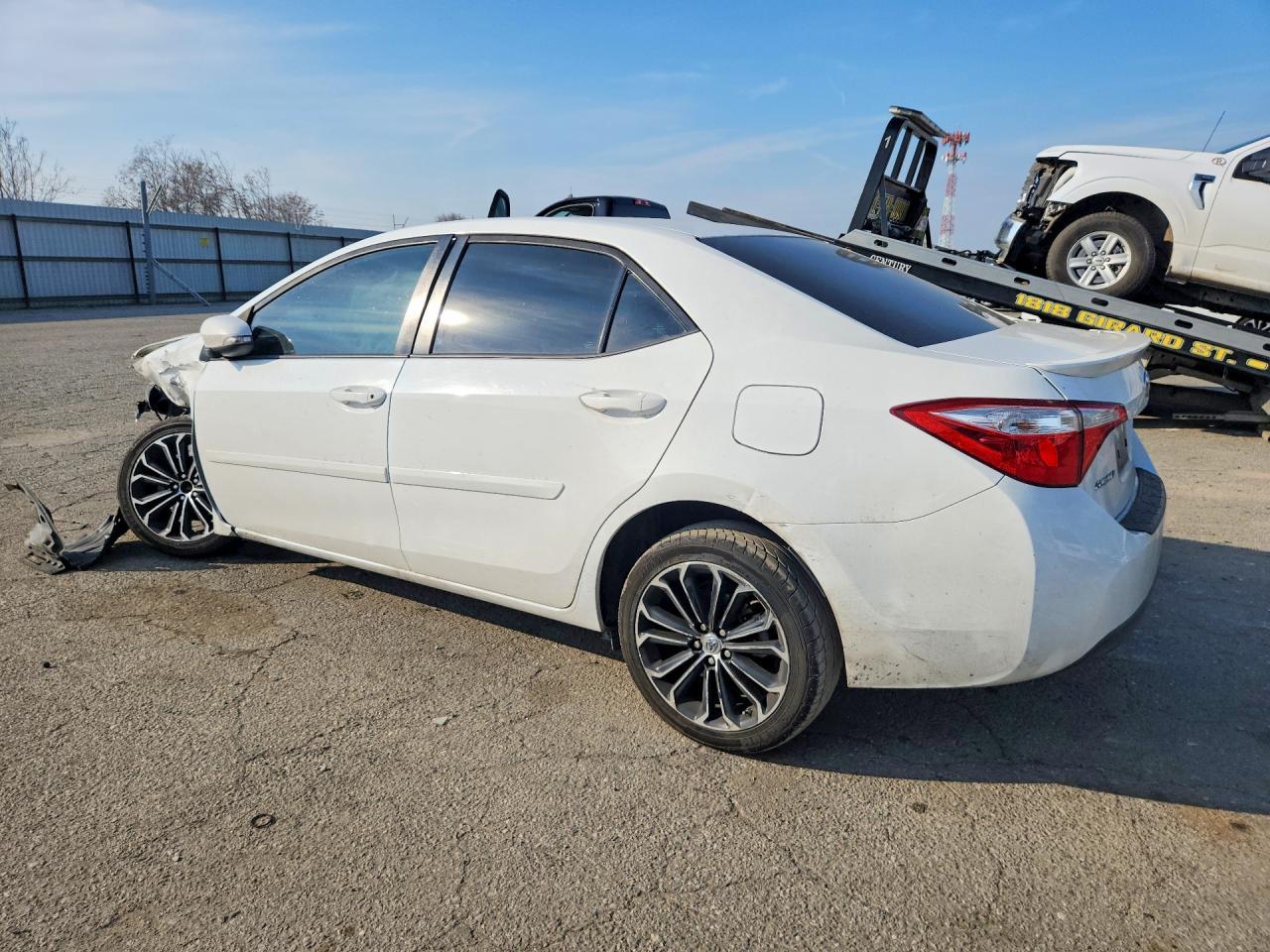 2016 TOYOTA COROLLA