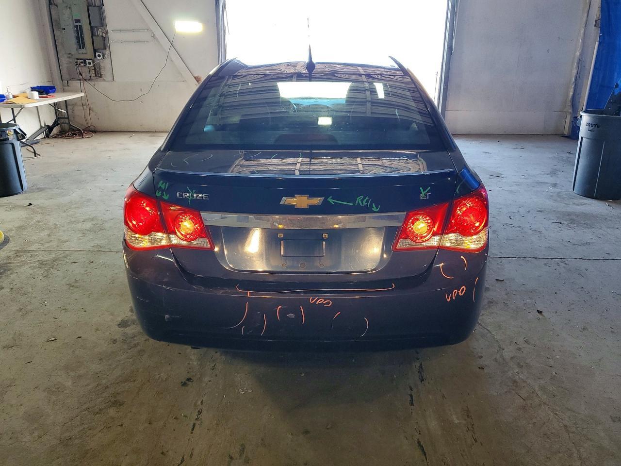 2011 CHEVROLET CRUZE