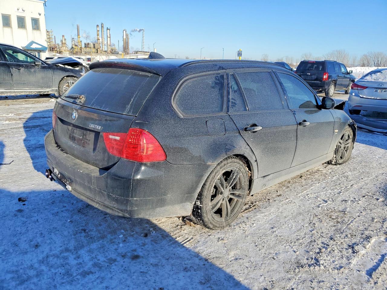 2011 BMW 3 SERIES