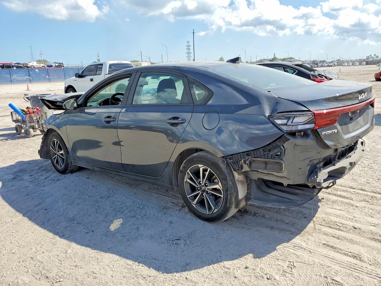 2023 KIA FORTE
