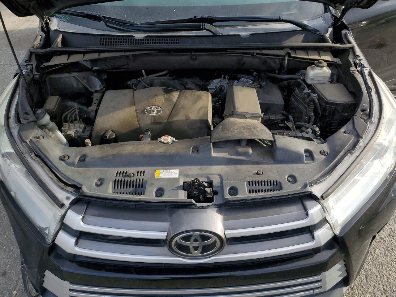 2019 TOYOTA HIGHLANDER