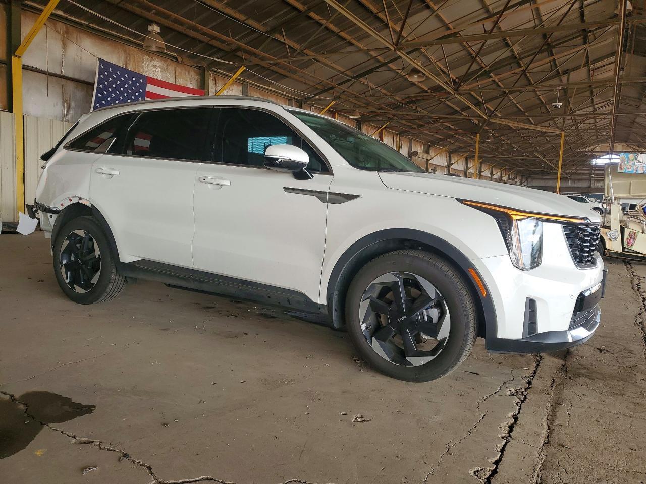 2025 KIA SORENTO