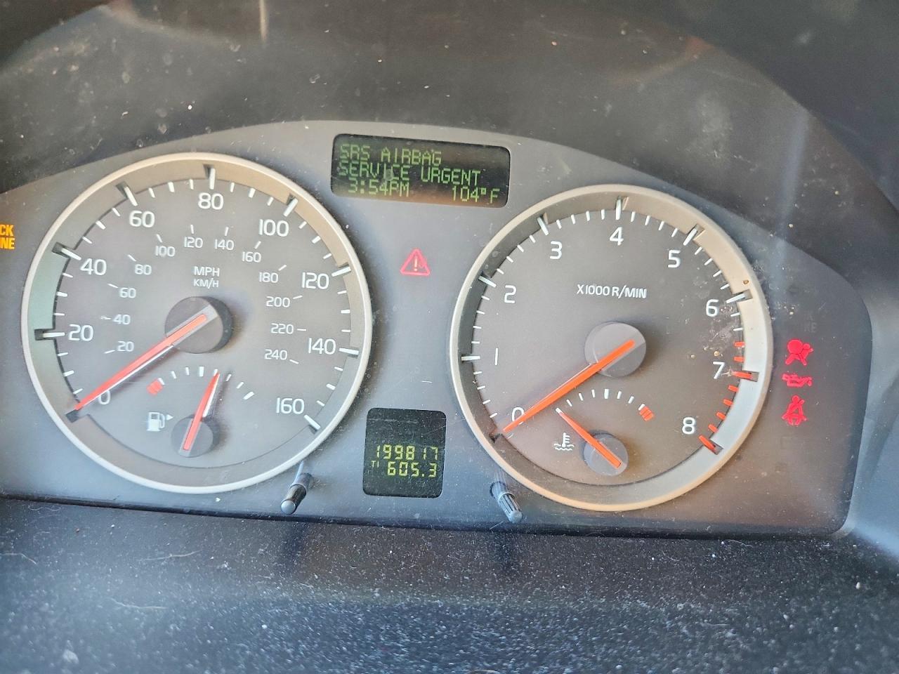 2005 VOLVO S40