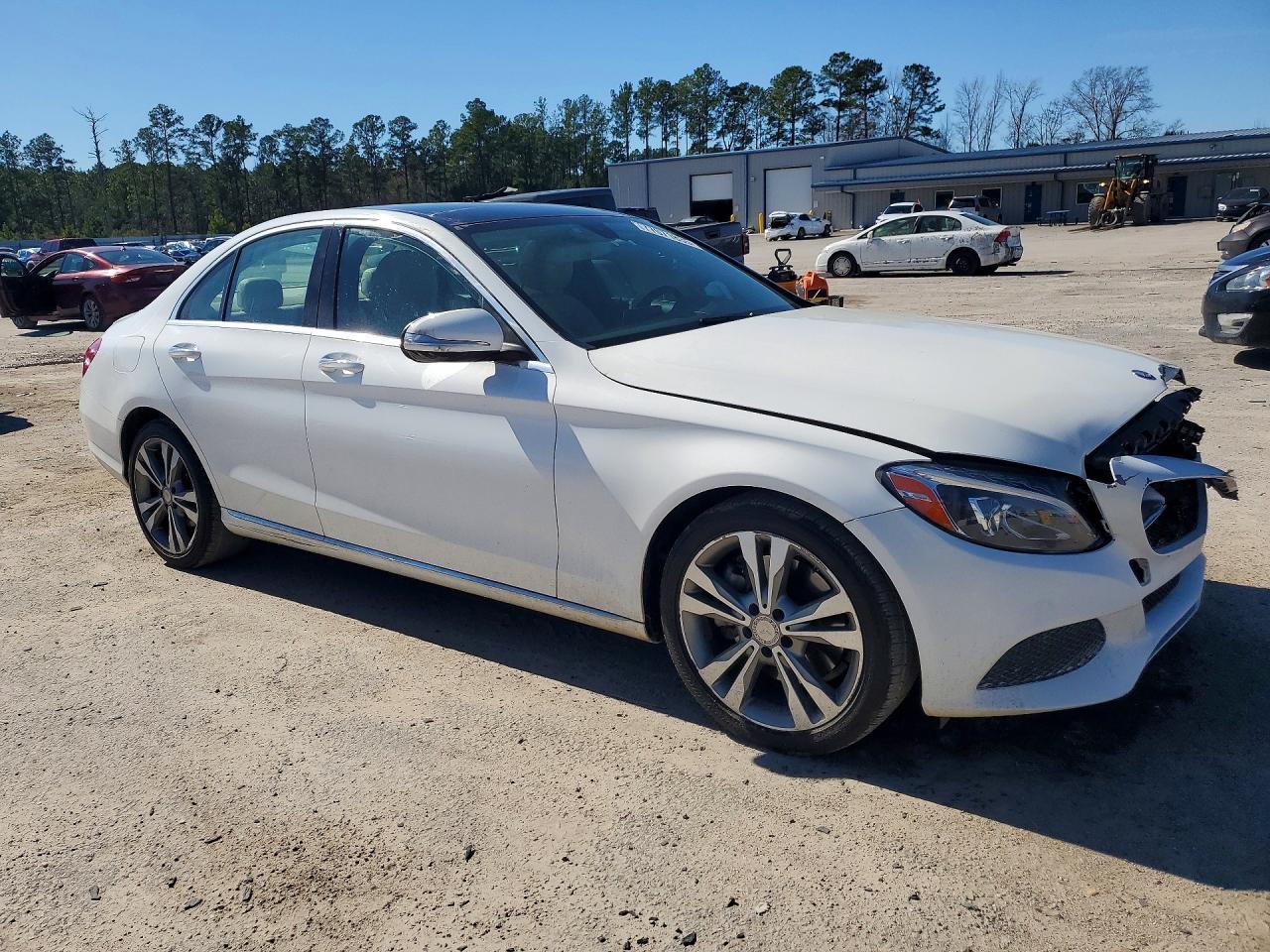 2015 MERCEDES-BENZ C-CLASS