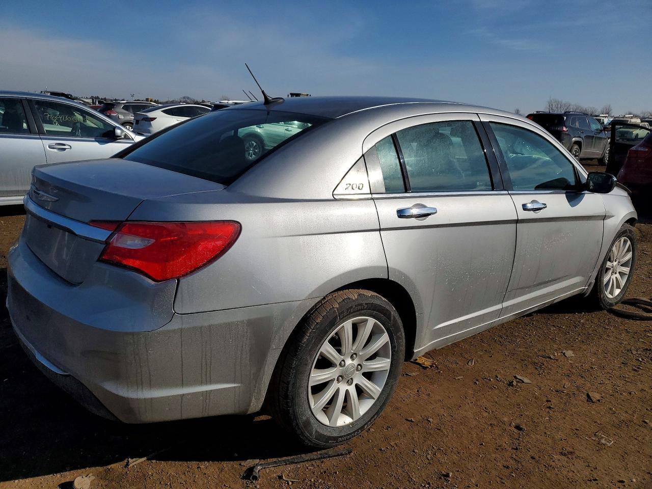 2014 CHRYSLER 200