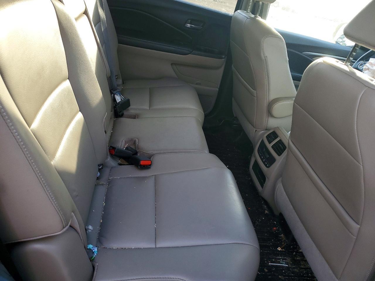 2016 HONDA PILOT