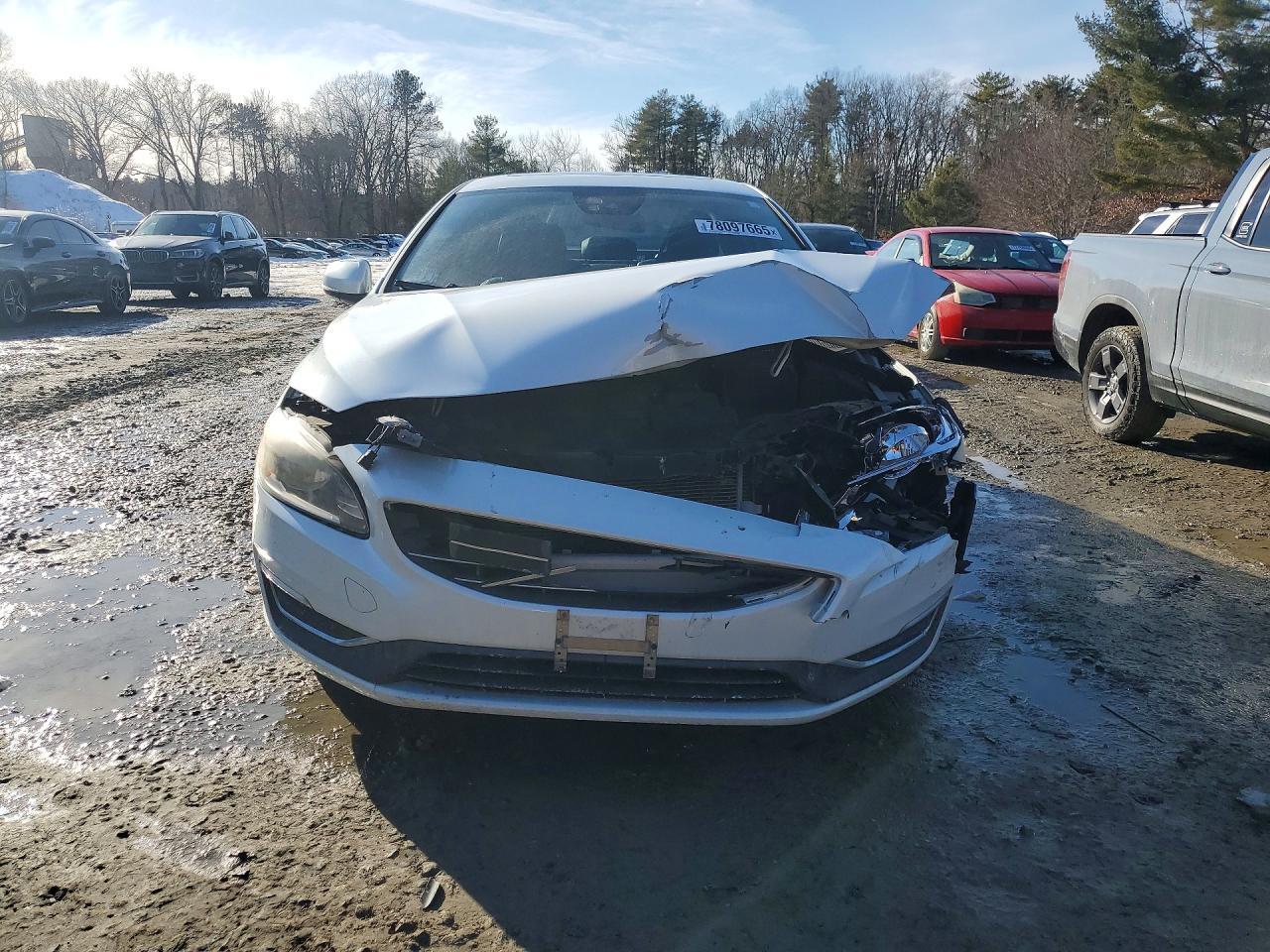 2014 VOLVO S60