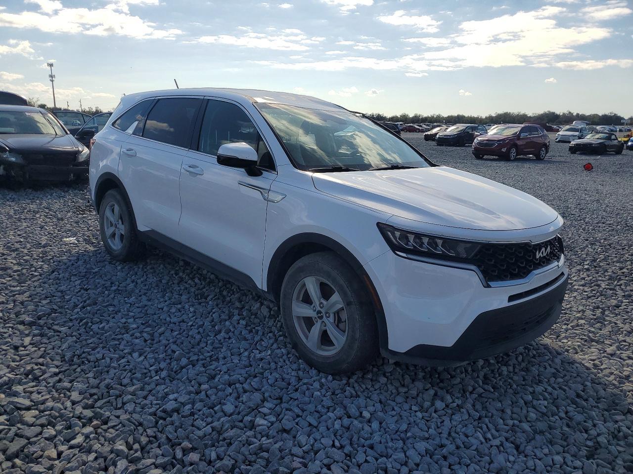 2023 KIA SORENTO