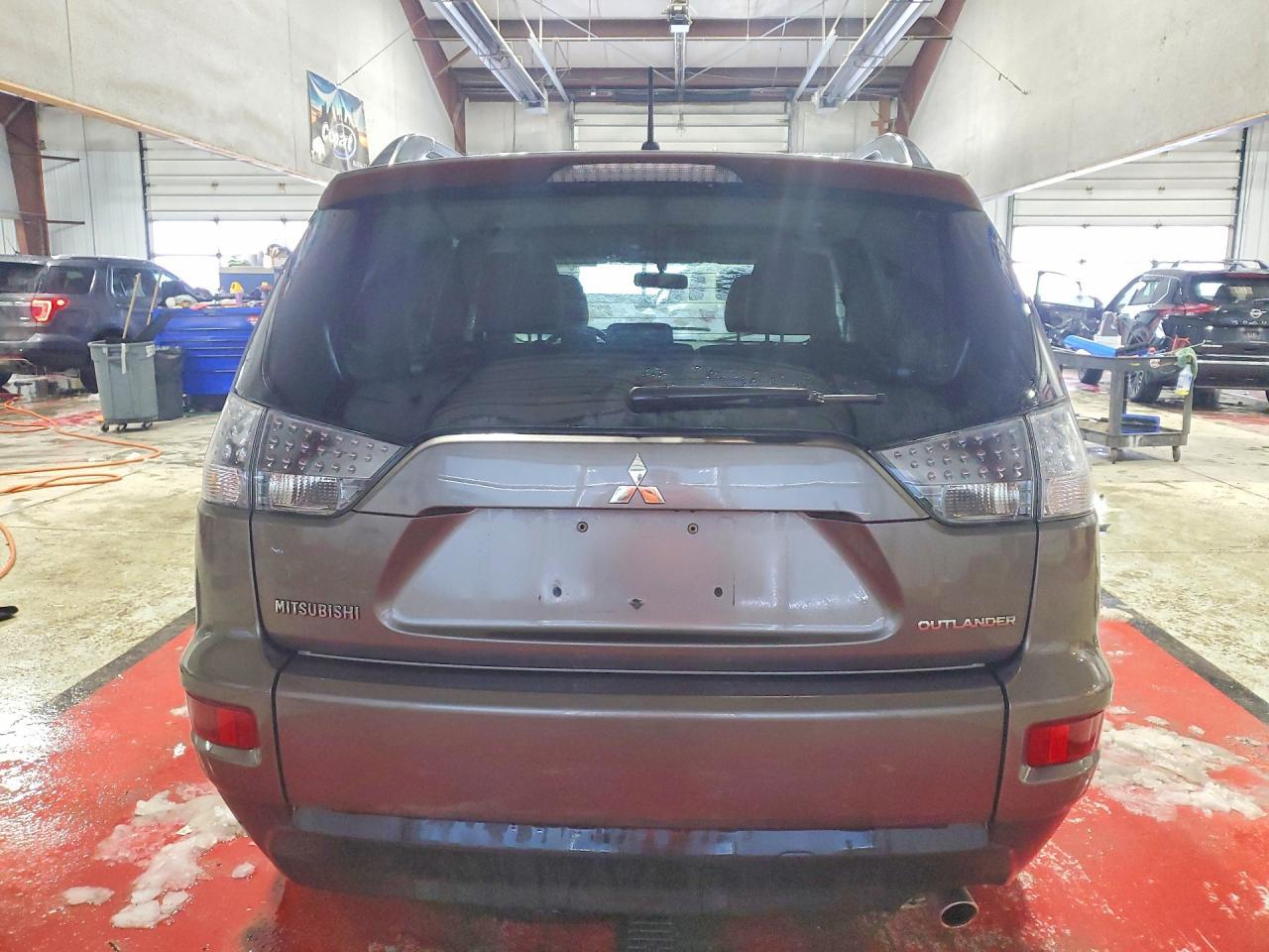 2012 MITSUBISHI outlander