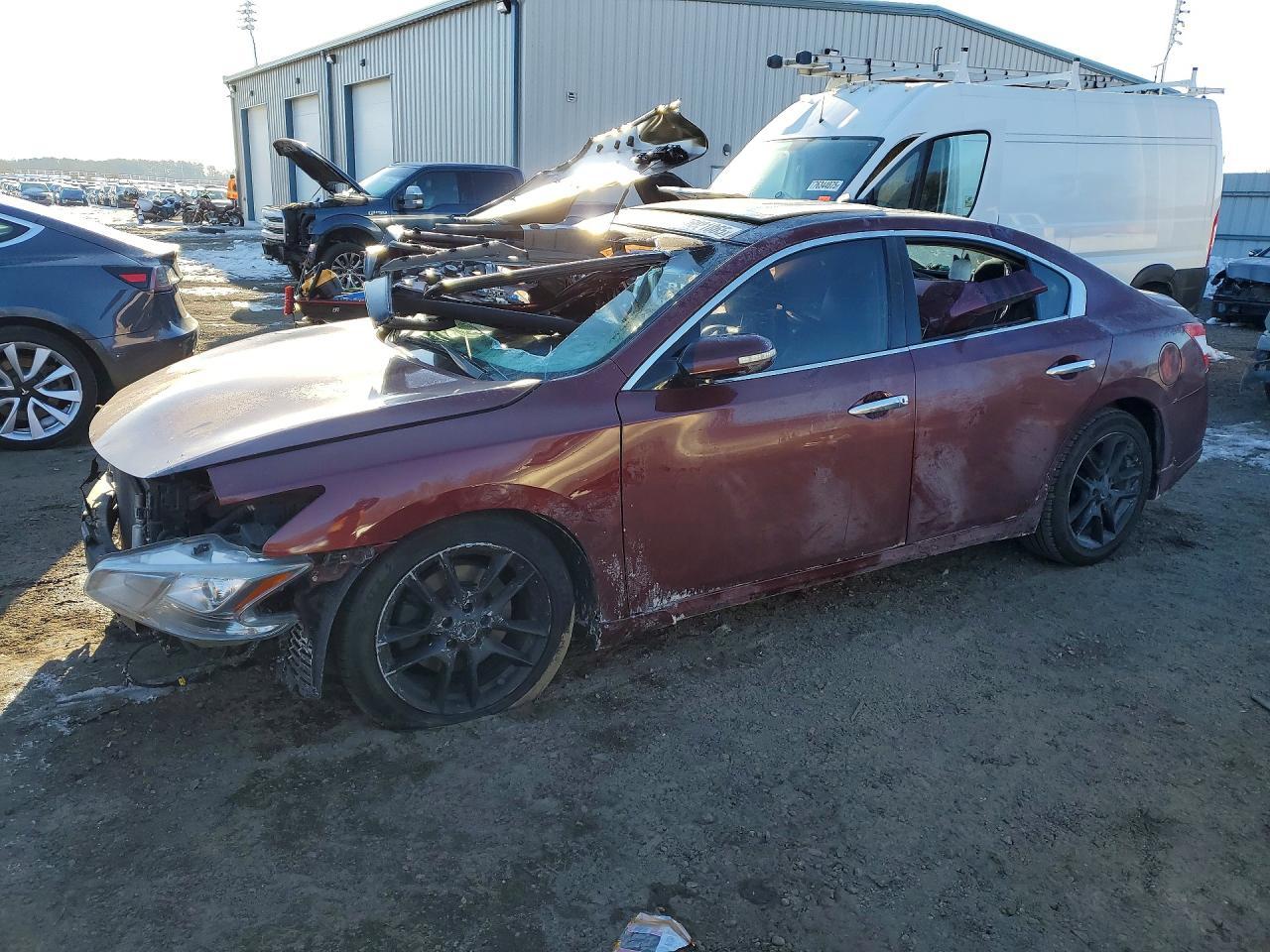 2011 NISSAN Maxima