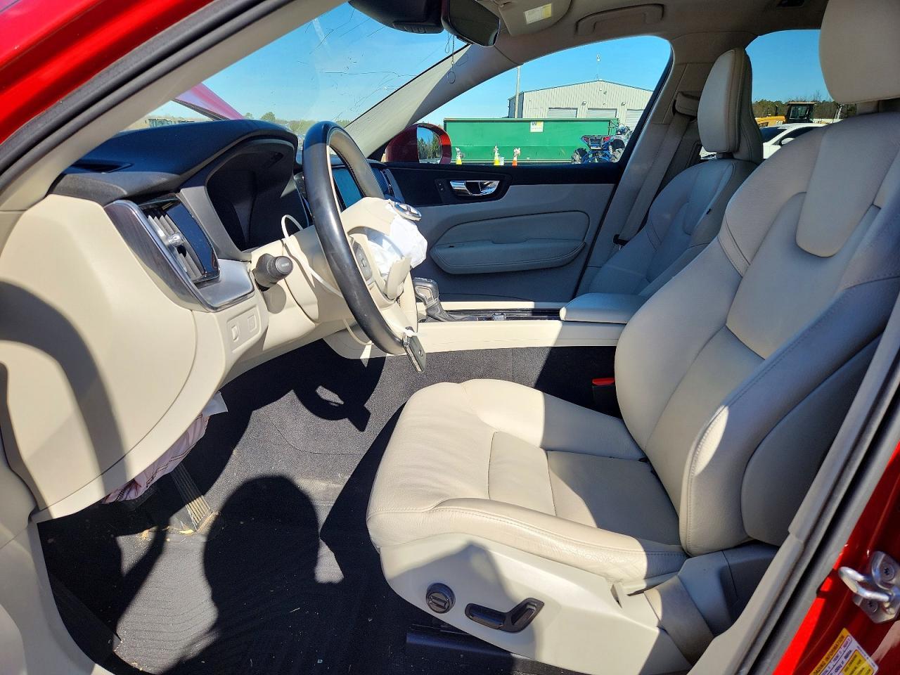 2020 VOLVO XC60