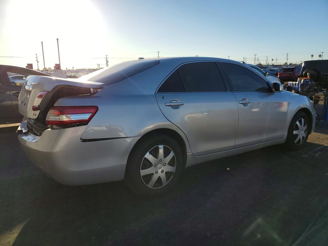 2010 TOYOTA CAMRY