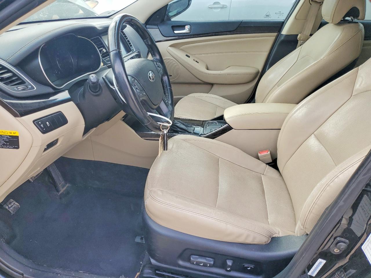 2015 KIA Cadenza