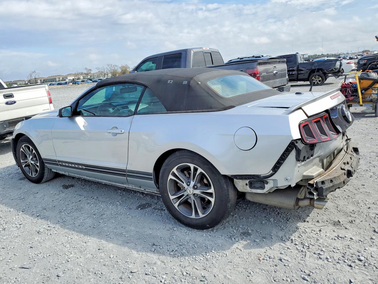 2014 FORD MUSTANG