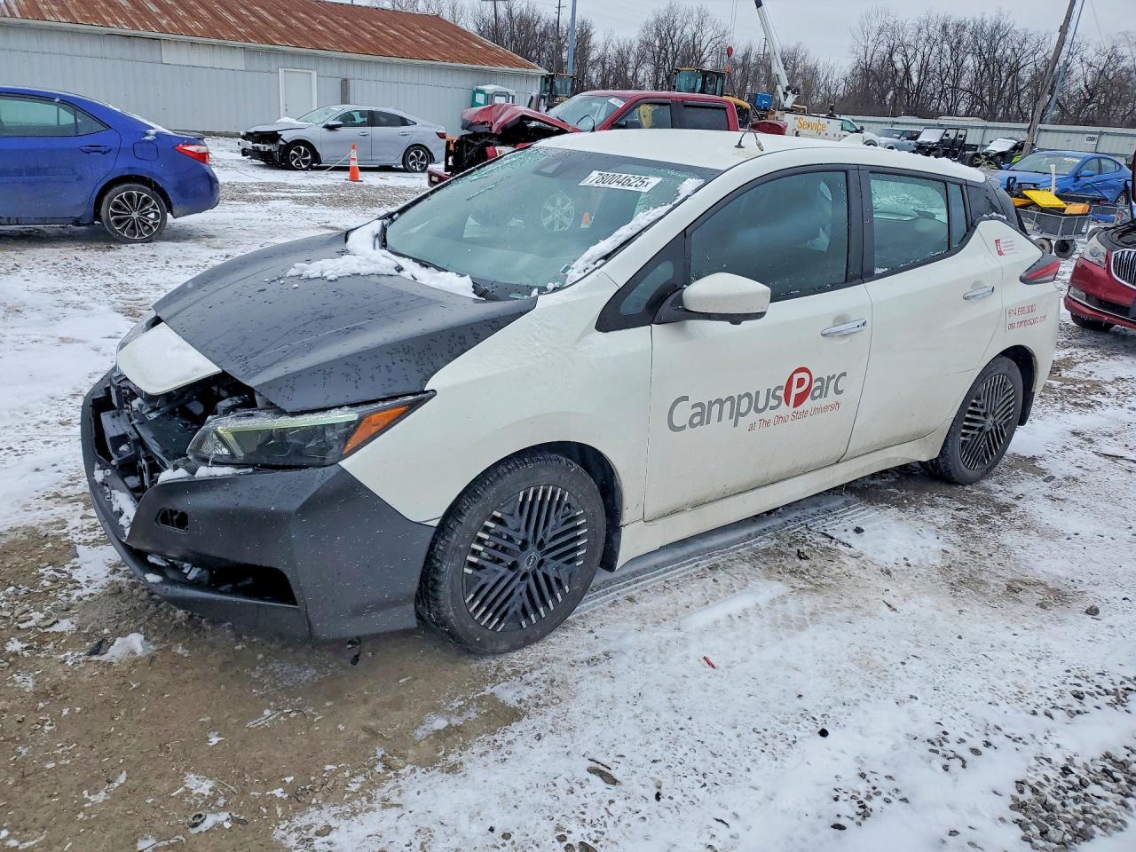 2023 NISSAN LEAF