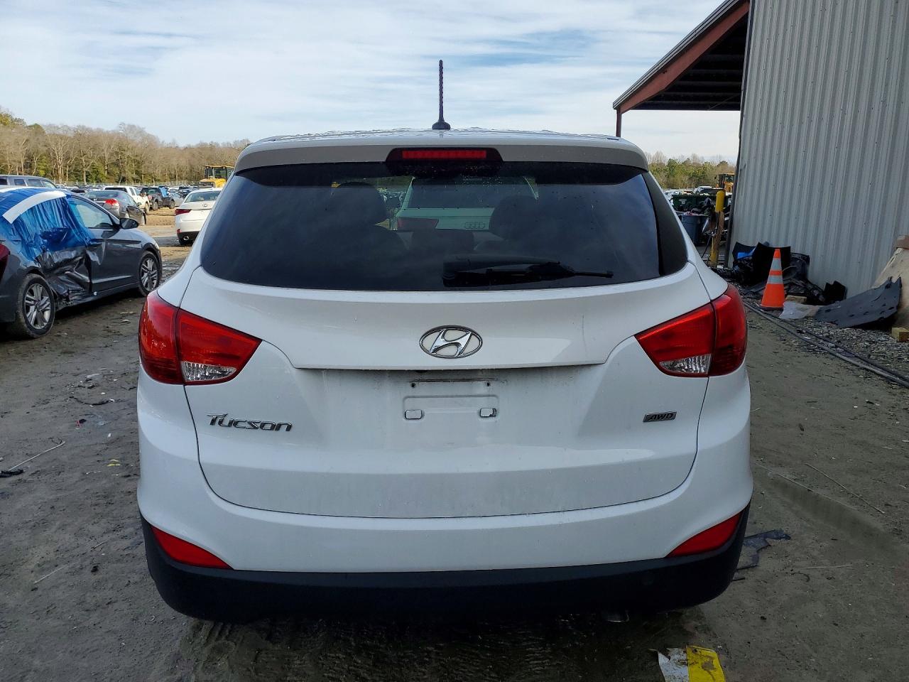 2015 HYUNDAI TUCSON