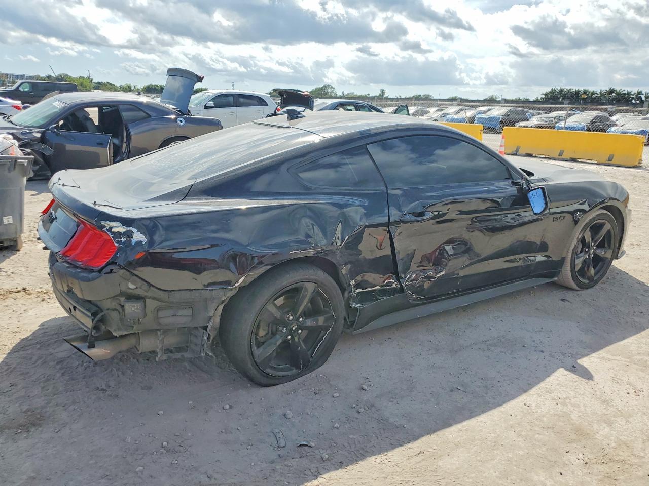 2023 FORD MUSTANG