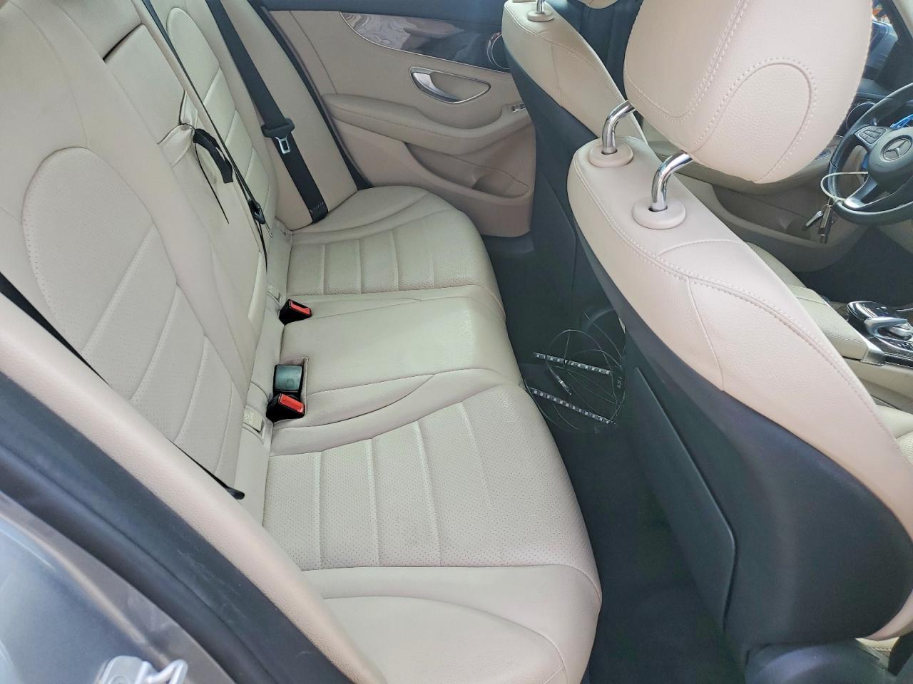 2016 MERCEDES-BENZ C-CLASS