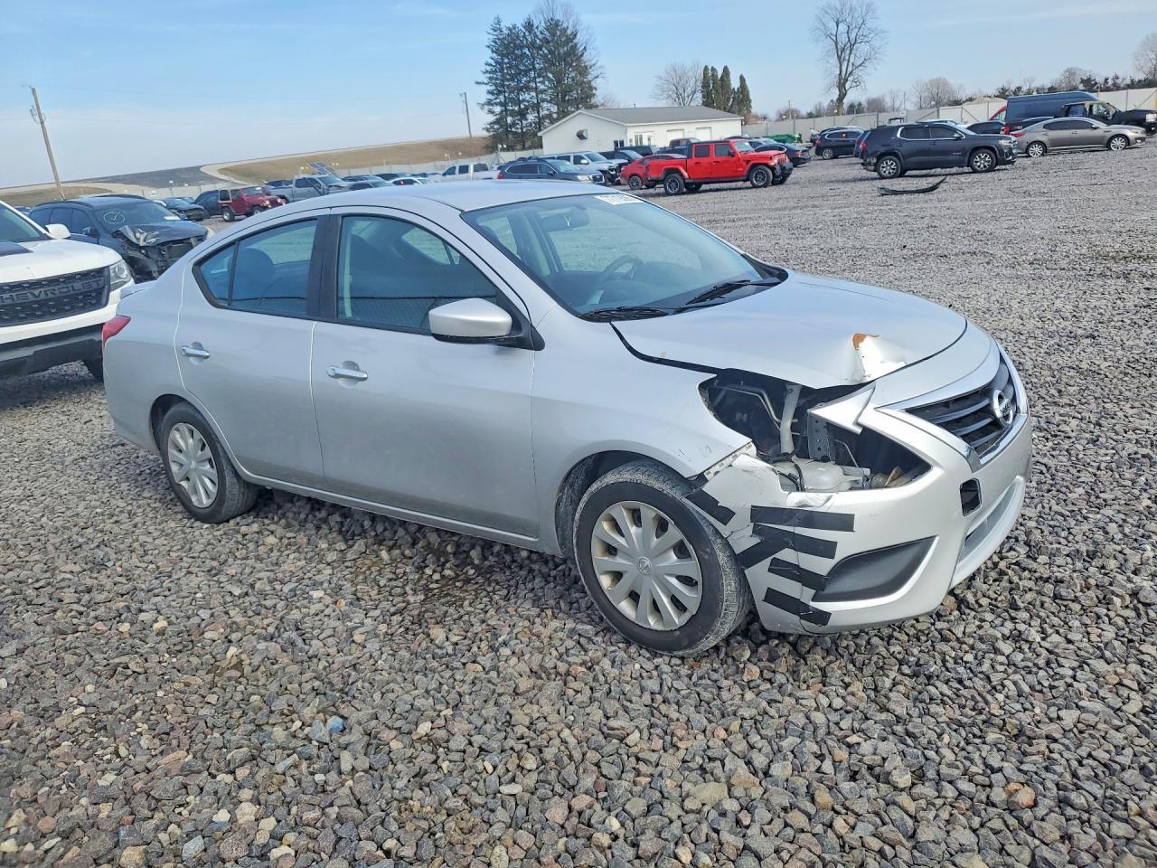 2017 NISSAN VERSA