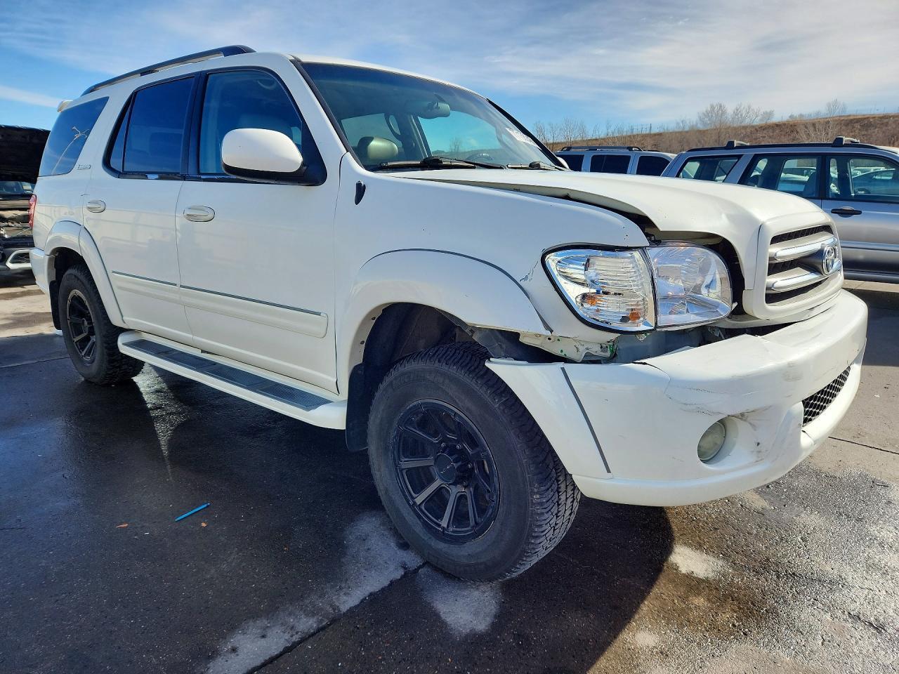 2004 TOYOTA Sequoia