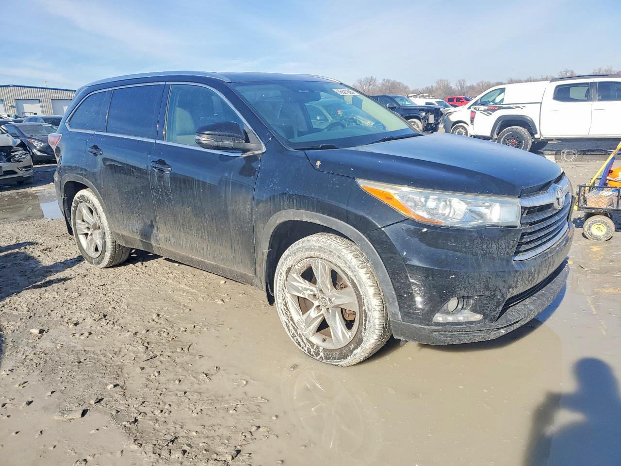 2016 TOYOTA HIGHLANDER