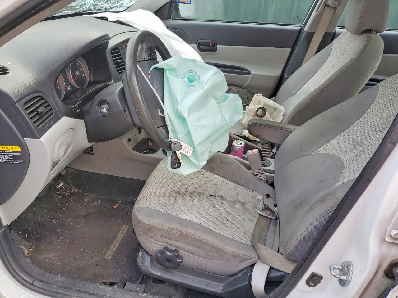 2011 HYUNDAI ACCENT