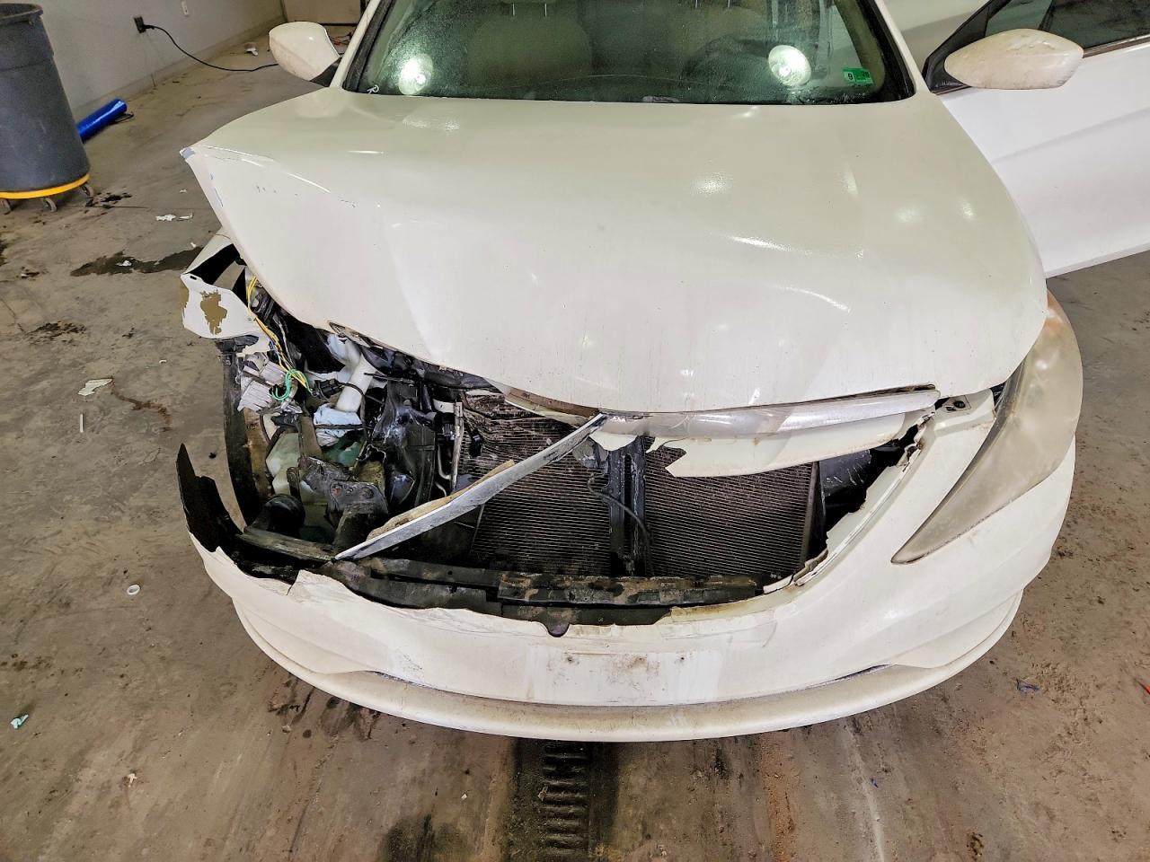 2013 HYUNDAI SONATA