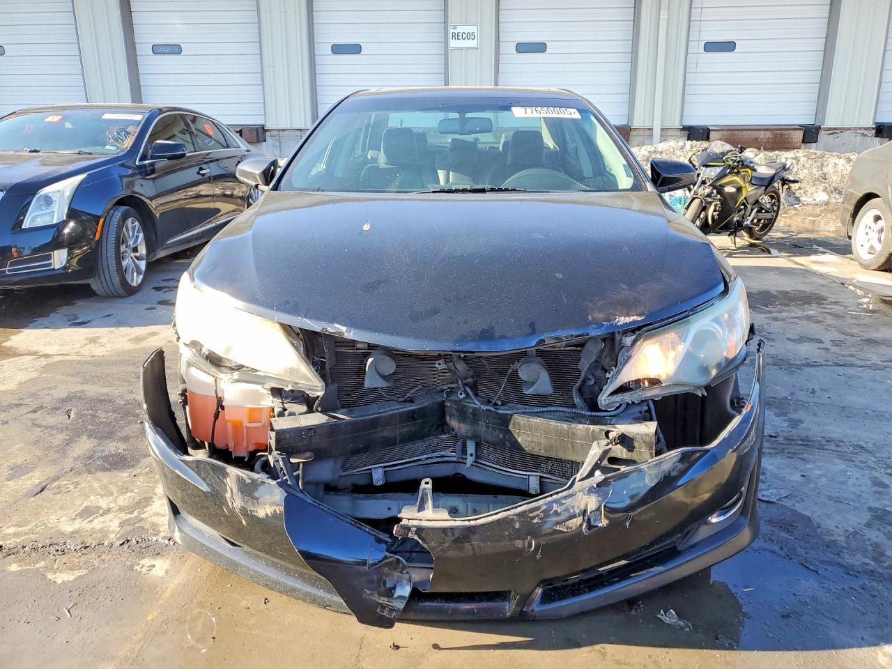 2014 TOYOTA CAMRY