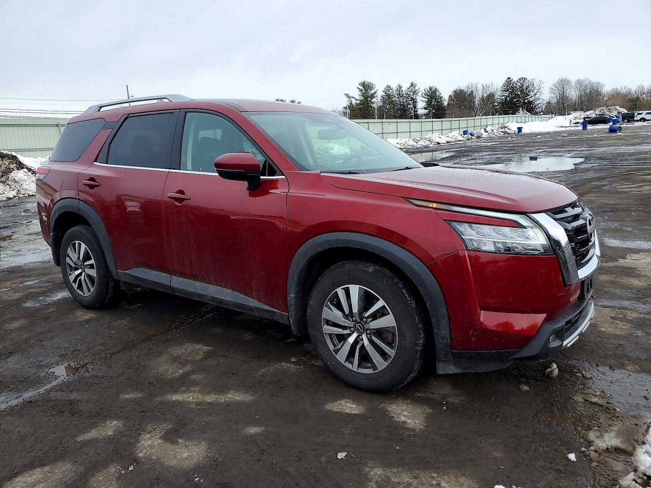 2022 NISSAN PATHFINDER