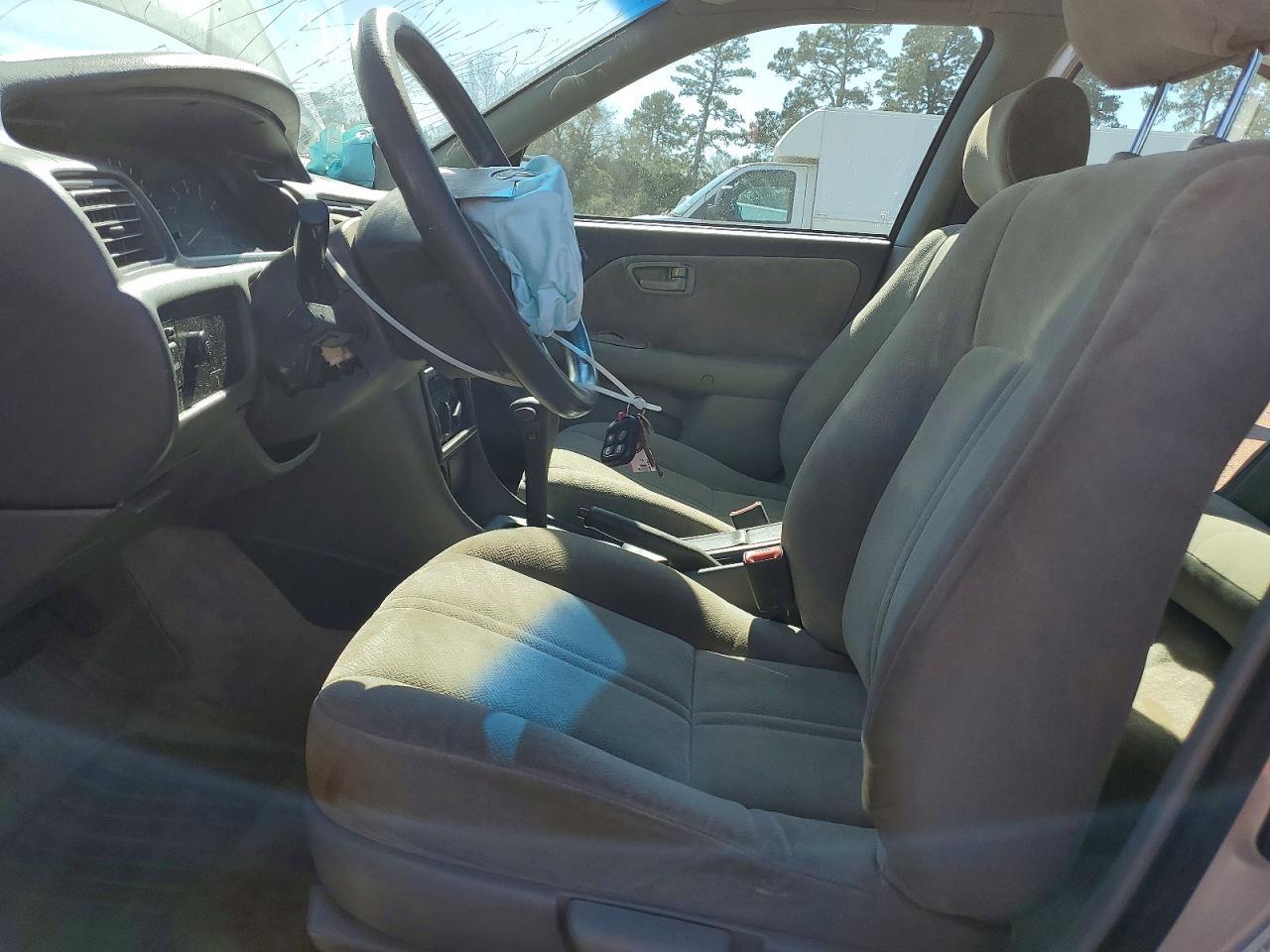 2000 TOYOTA CAMRY