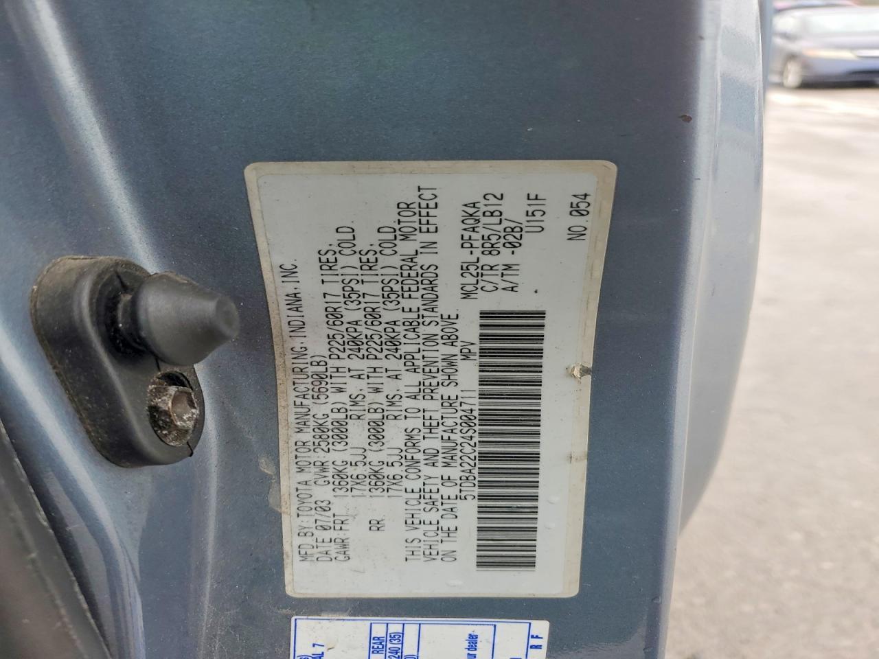 2004 TOYOTA SIENNA