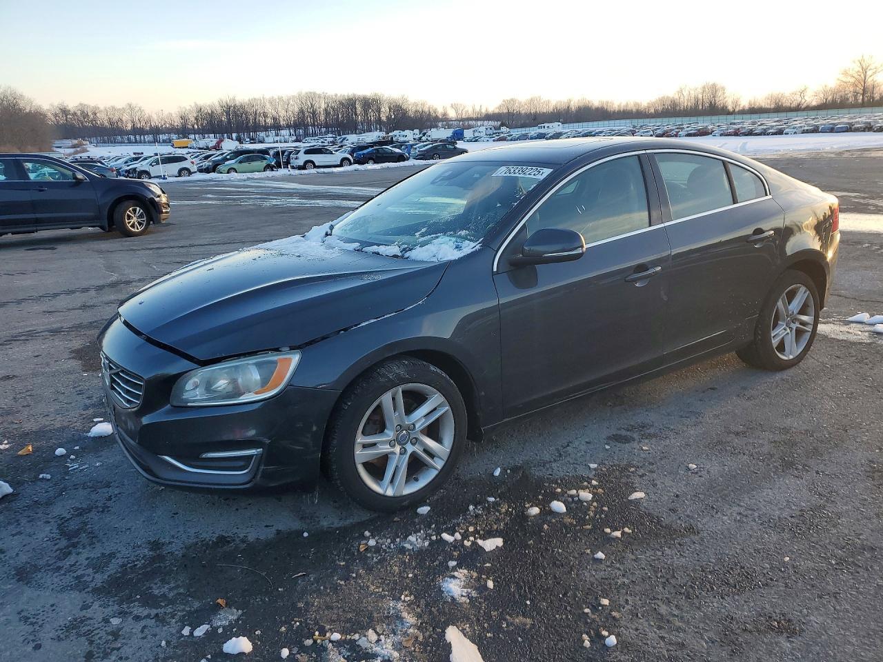 2015 VOLVO S60