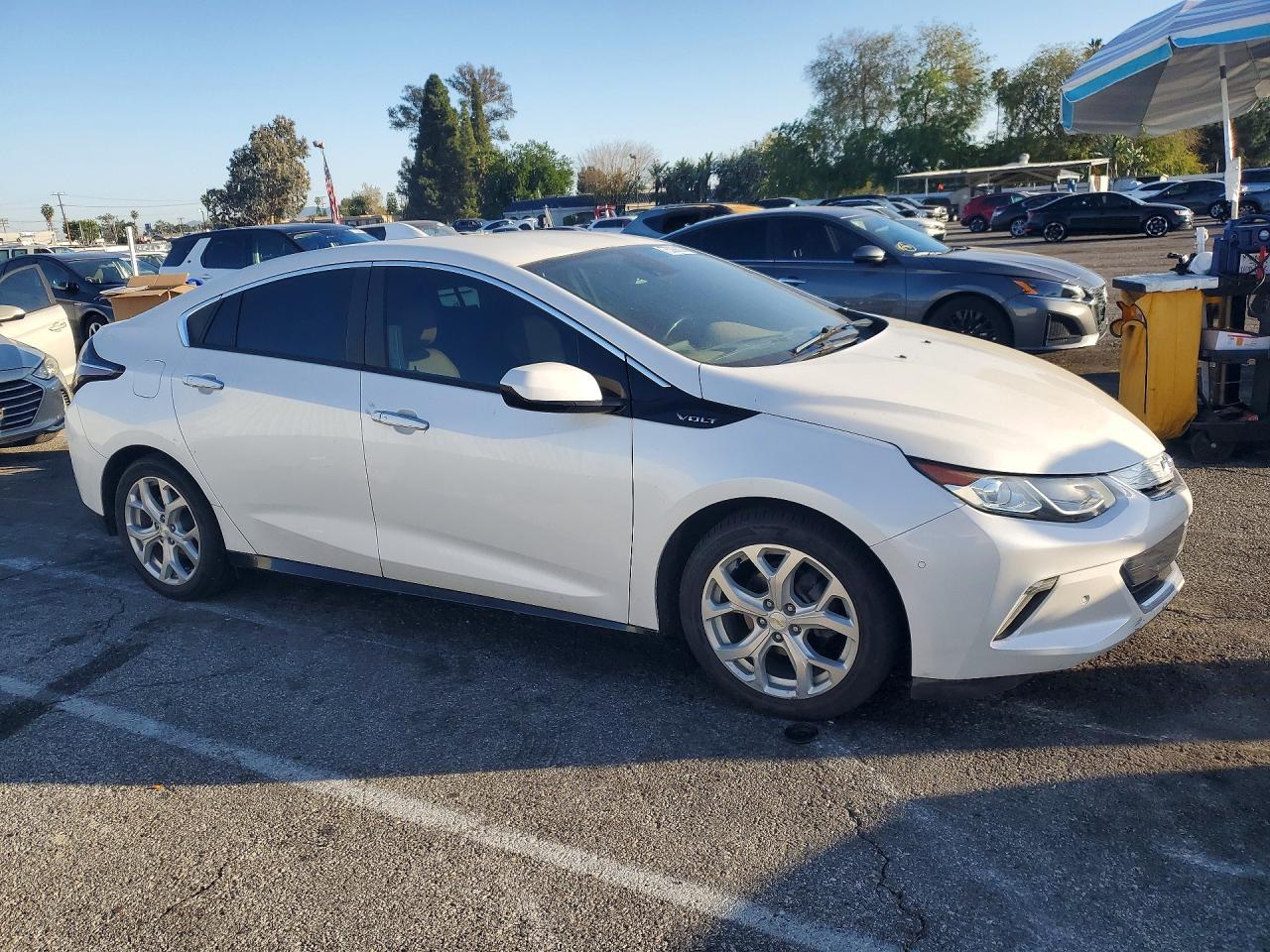 2017 CHEVROLET VOLT