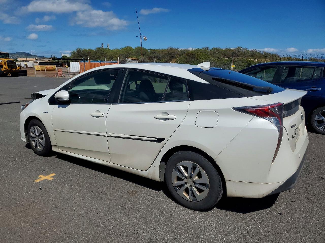 2016 TOYOTA PRIUS