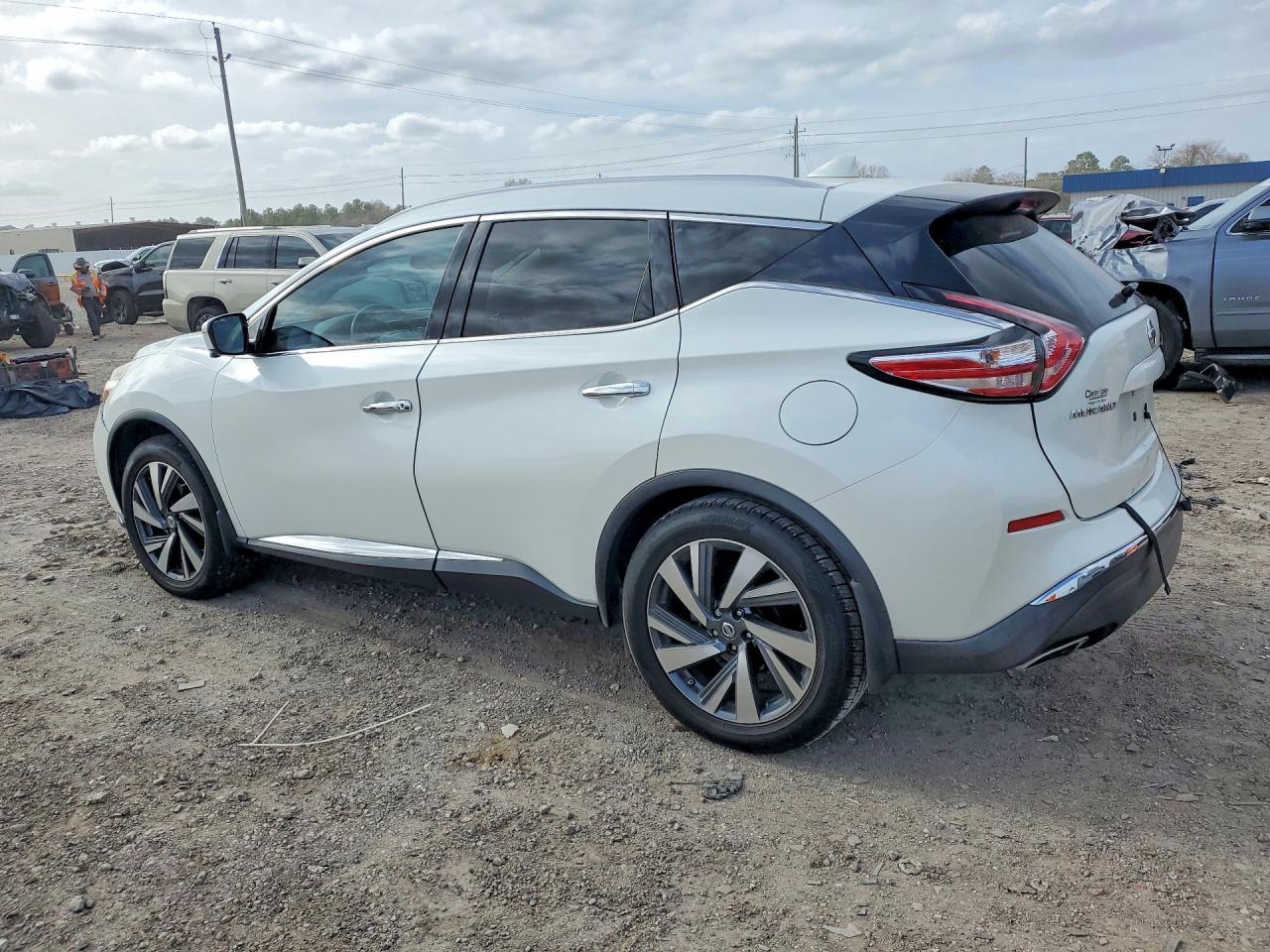 2016 NISSAN MURANO