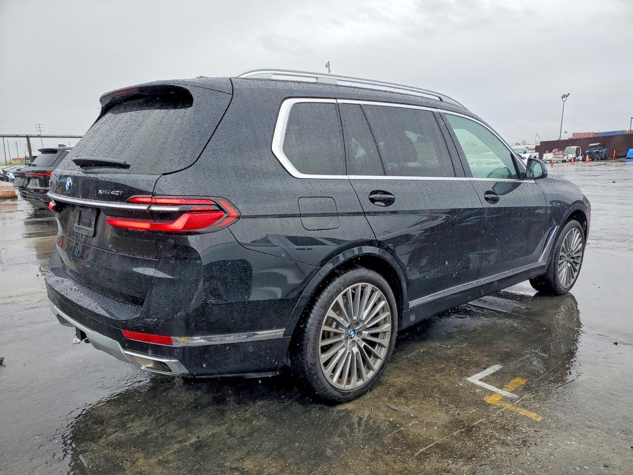 2024 BMW X7
