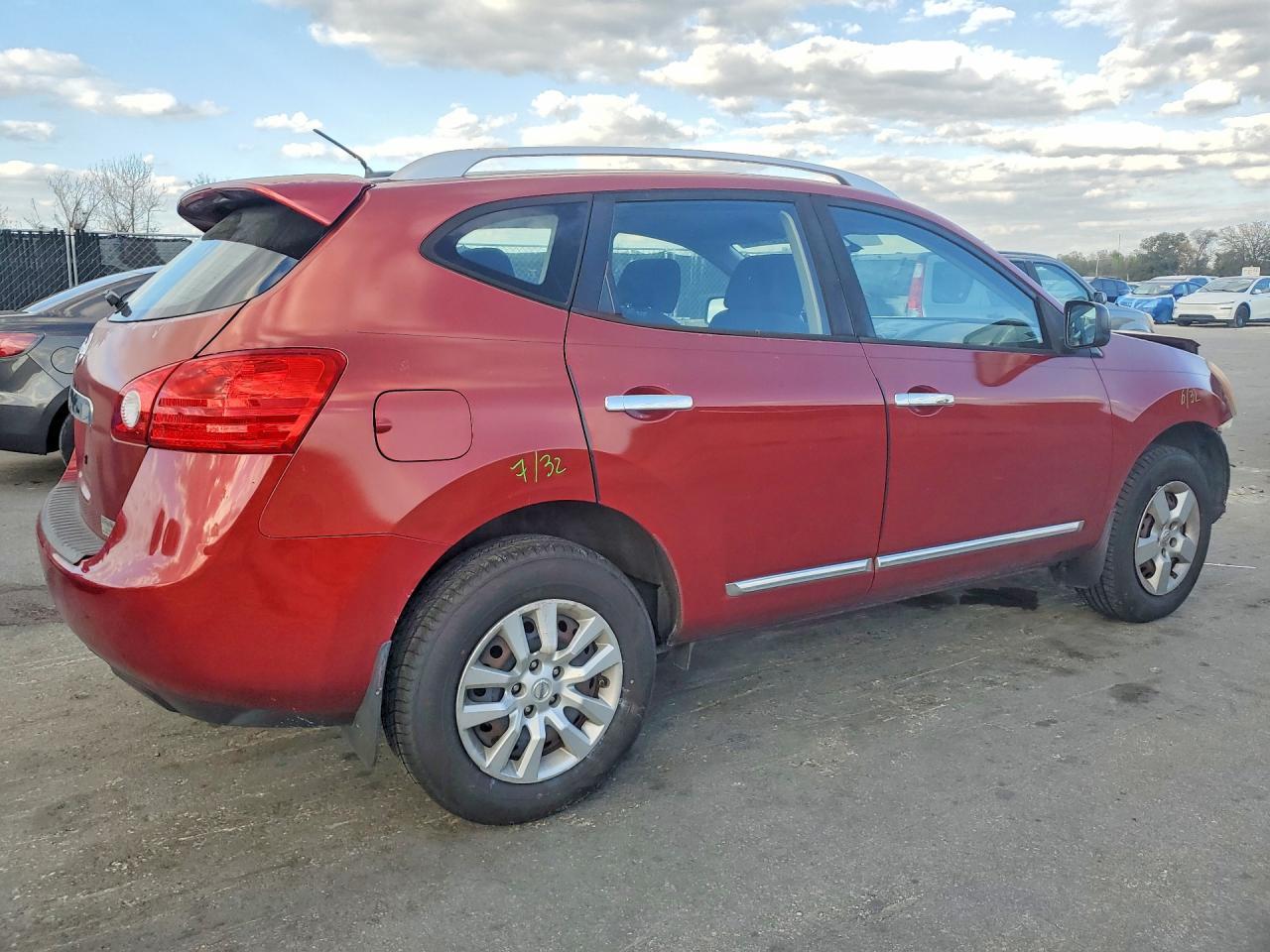 2015 NISSAN ROGUE