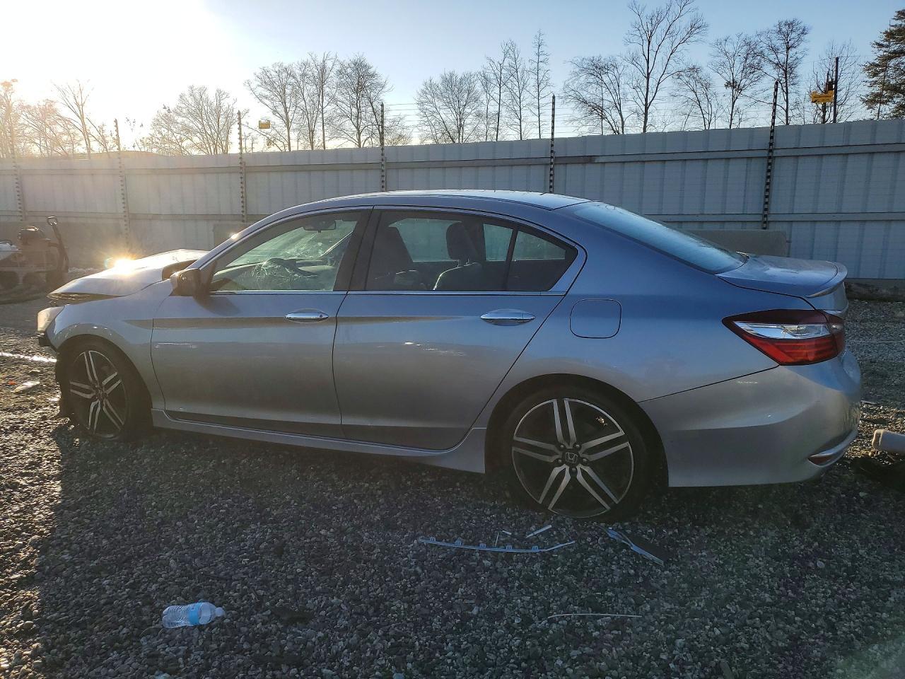 2017 HONDA ACCORD