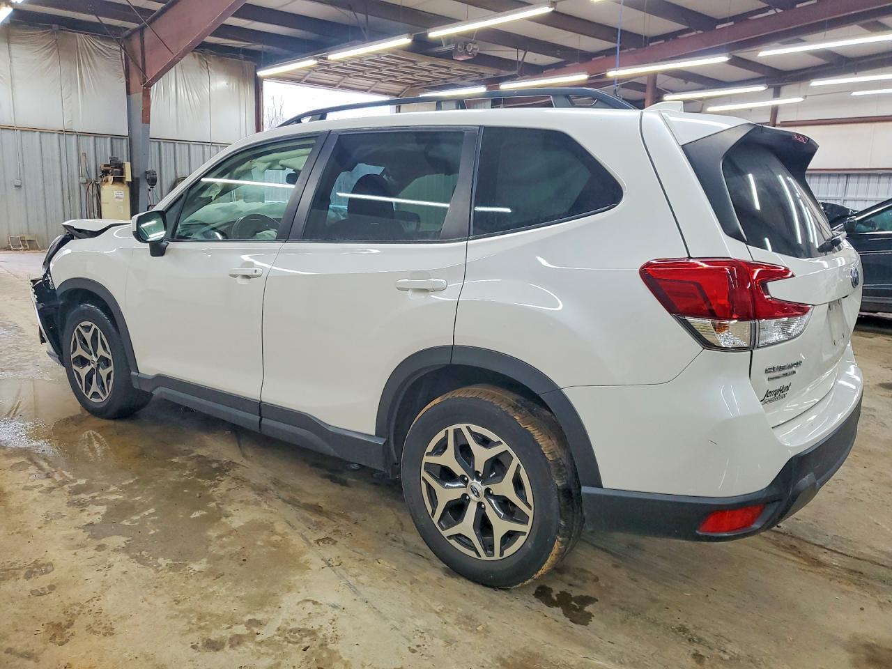 2022 SUBARU FORESTER