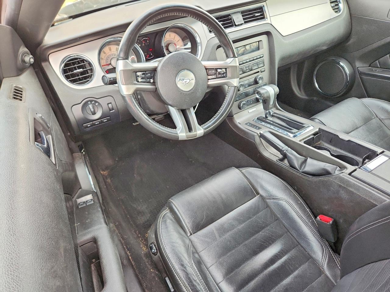 2010 FORD MUSTANG