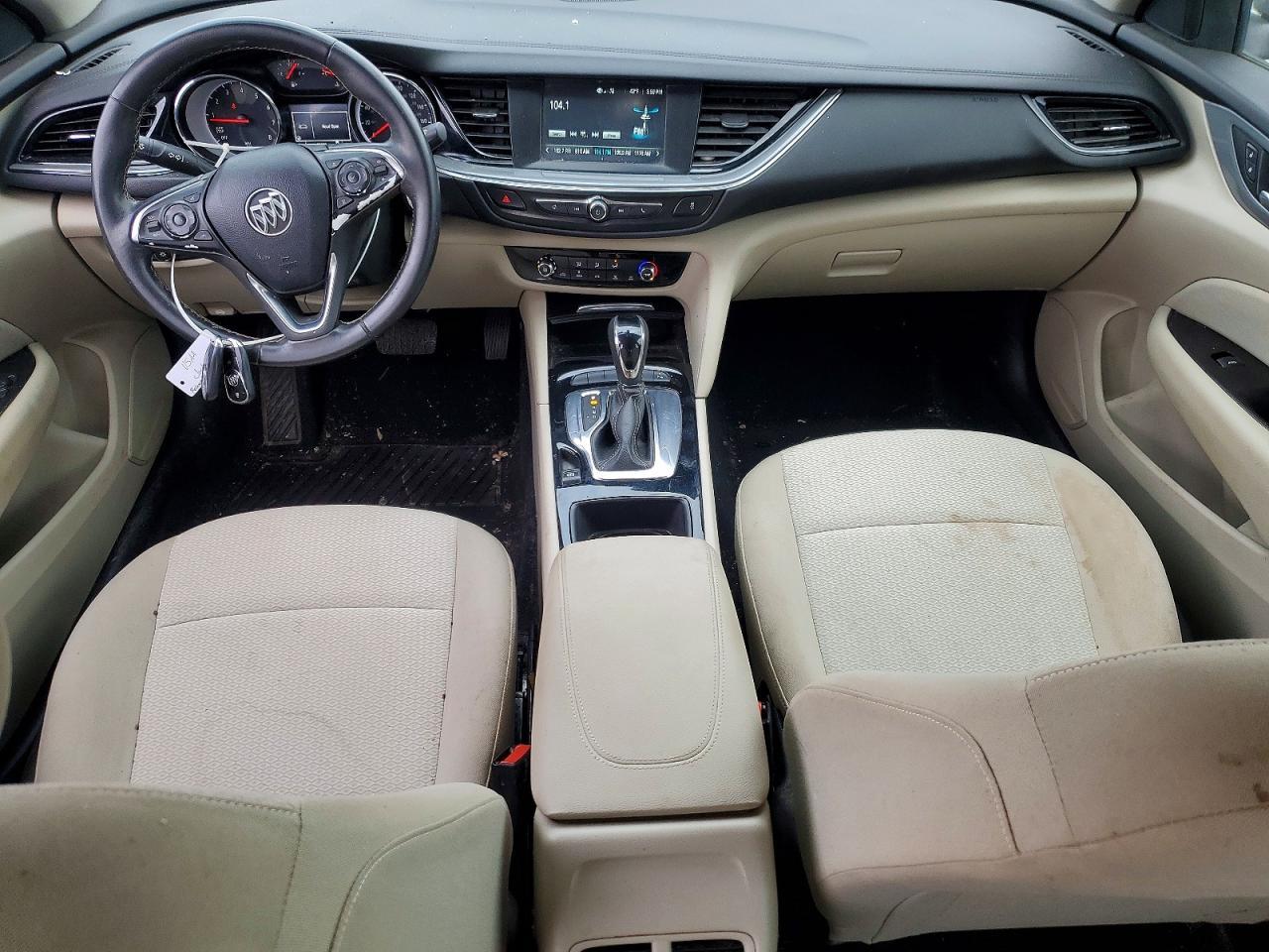 2018 BUICK Regal